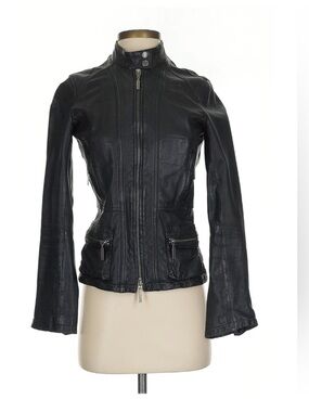 Vince Women's Black Leather Jacket with Zipper Details
